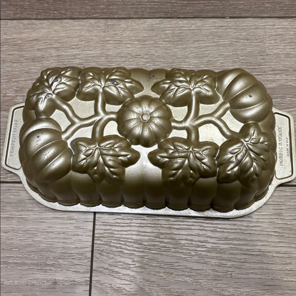 Nordic Ware pumpkin bread pan